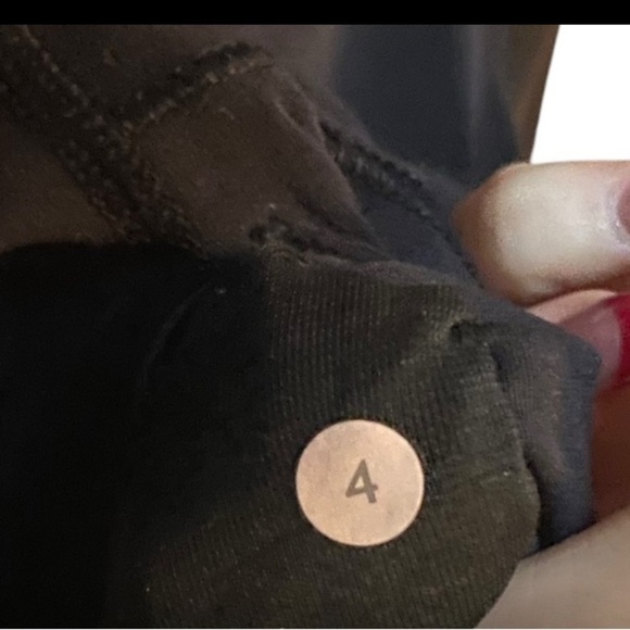 Lululemon Capri Leggings Black Size 4 - Picture 2 of 2